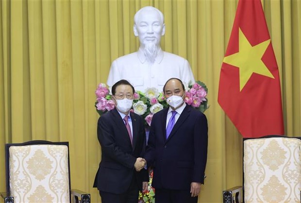 President meets Korea Credit Guarantee Fund leader